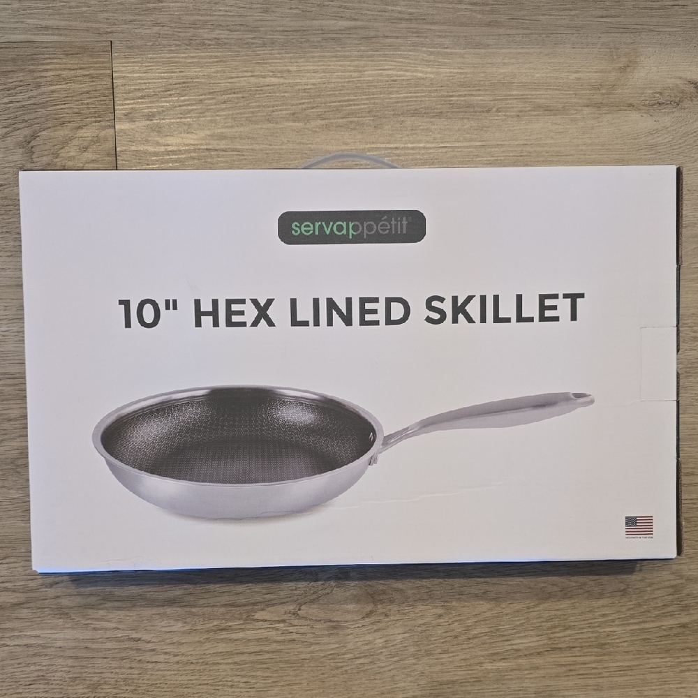 New Silver Hex Lined Skillet